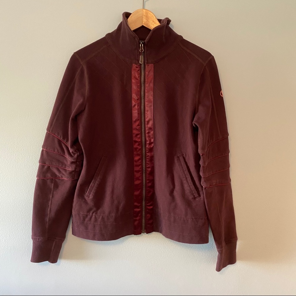 Lululemon purple jacket